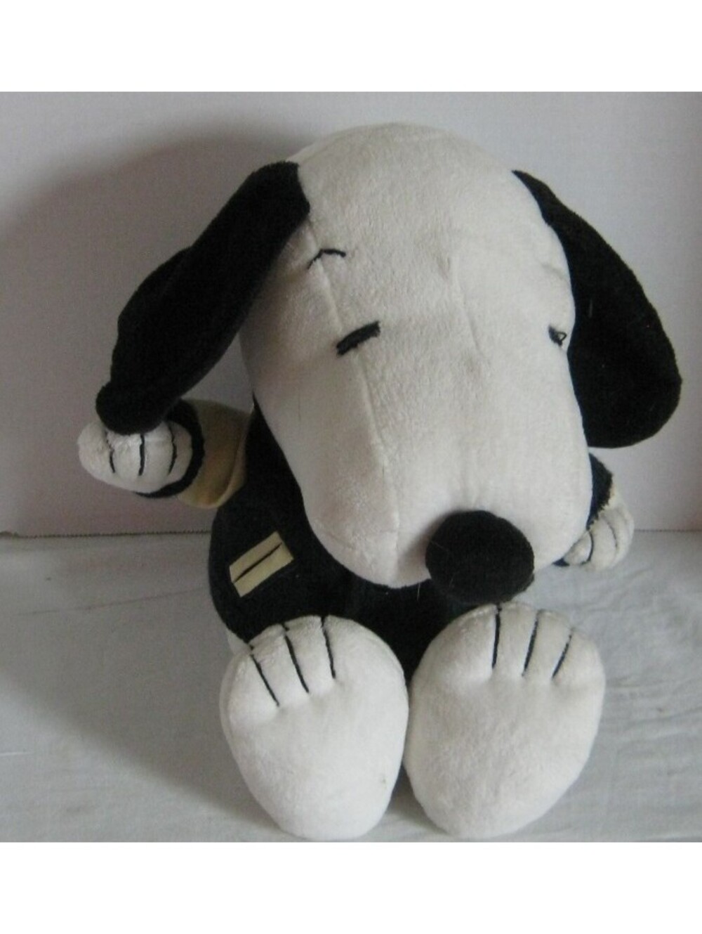 PEANUTS Cedar Point Cedar Fair SNOOPY PLUSH DOG